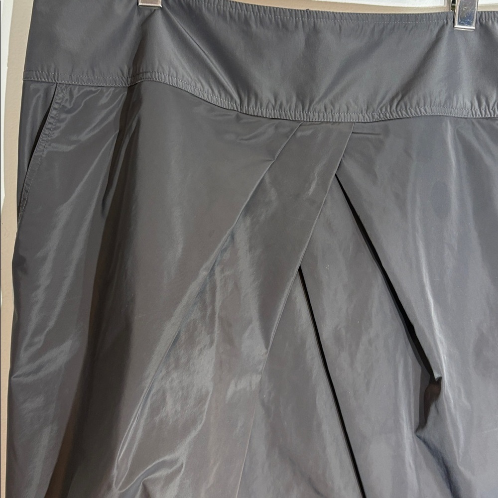Ross Mayer Charcoal Nylon Tulip Skirt | Size 16 | Made in Canada - Picture 6 of 11